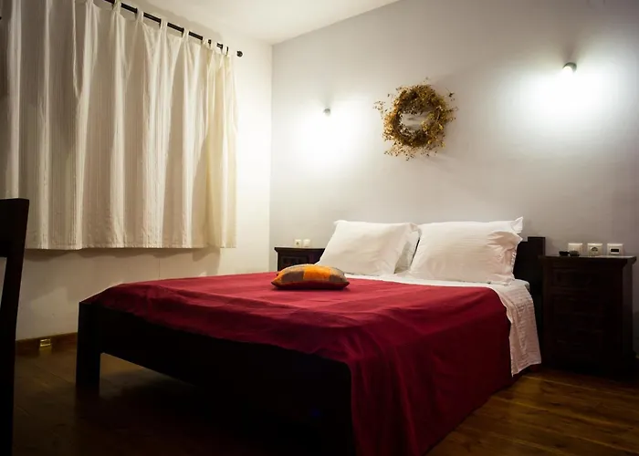 Eos - Authentic Experience 3*