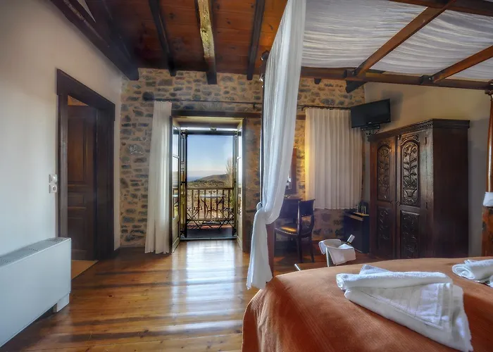 Eos - Authentic Experience 3* Skíti