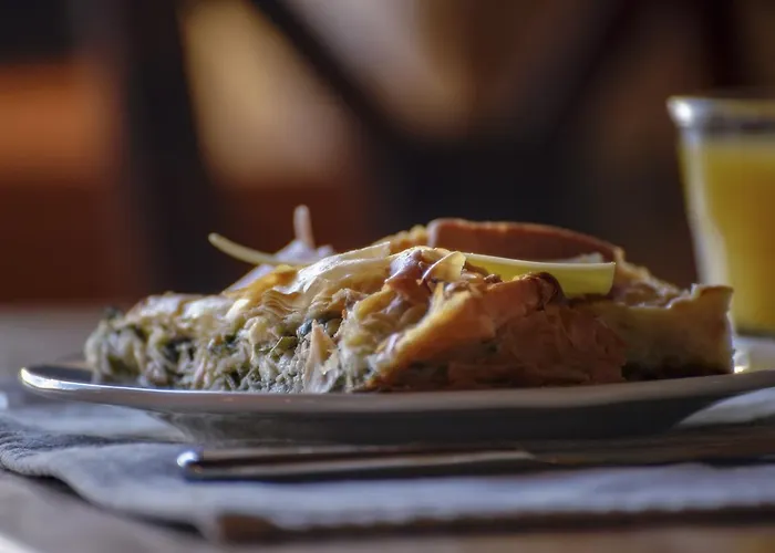 Eos - Authentic Experience 3*